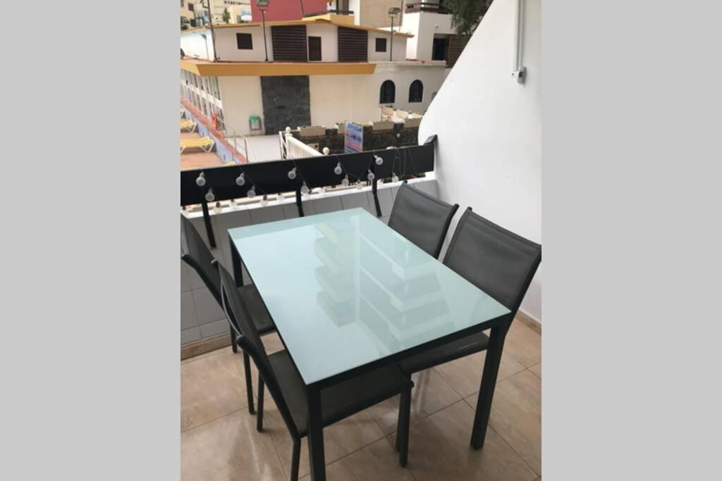 Yumbo Beach Apartment Perfect Location Free Fast Wifi Playa del Ingles  Exterior photo